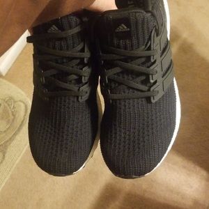 Ultraboost DNA 4.0 Black barely used Size 10